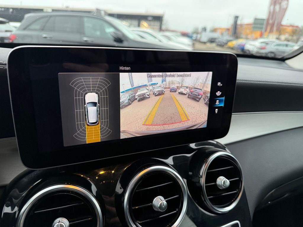 Mercedes-Benz GLC 300 2021