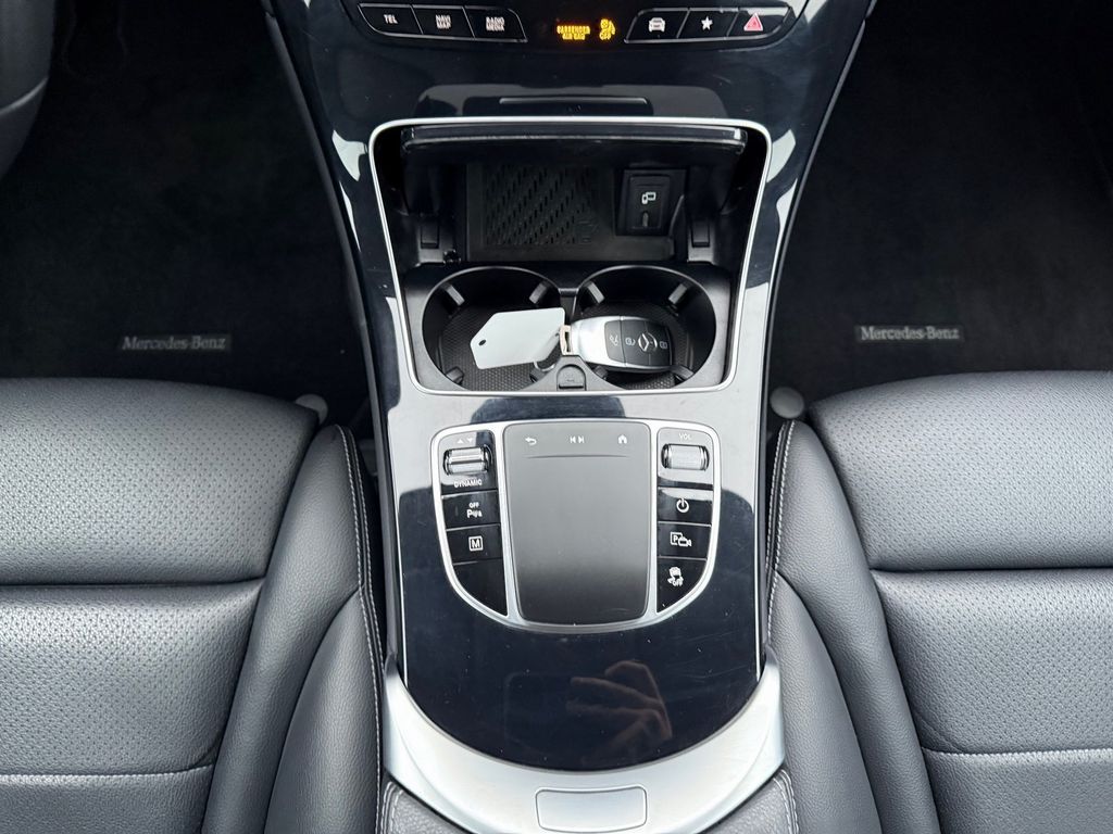 Mercedes-Benz GLC 300 2021