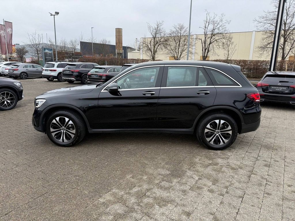 Mercedes-Benz GLC 300 2021