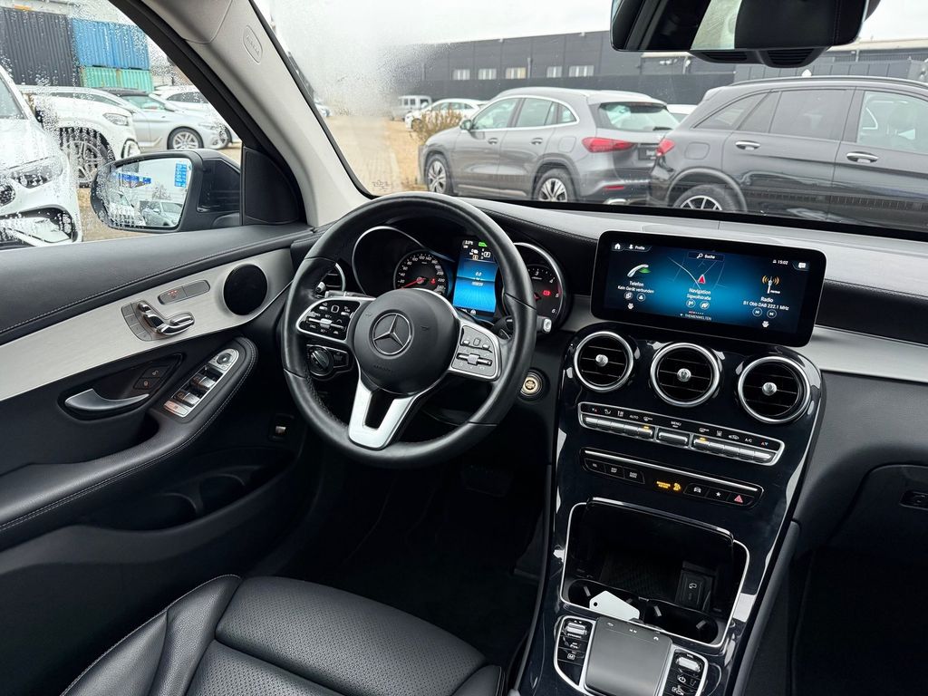 Mercedes-Benz GLC 300 2021