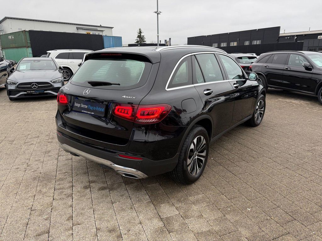 Mercedes-Benz GLC 300 2021