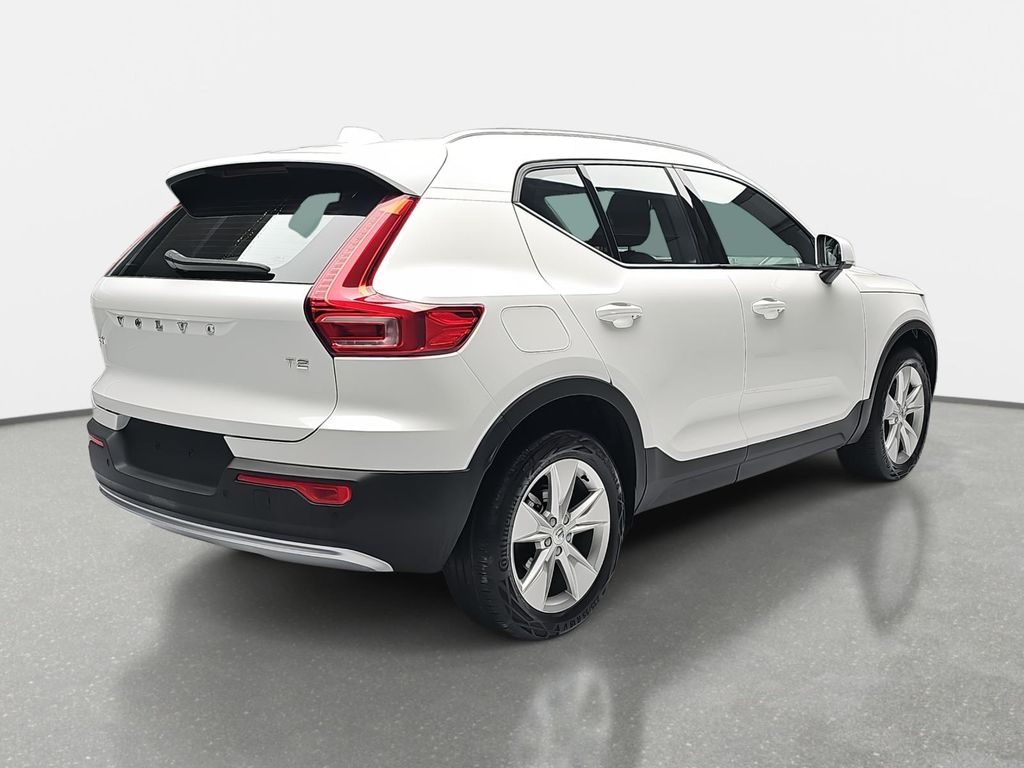 Volvo XC40 2024