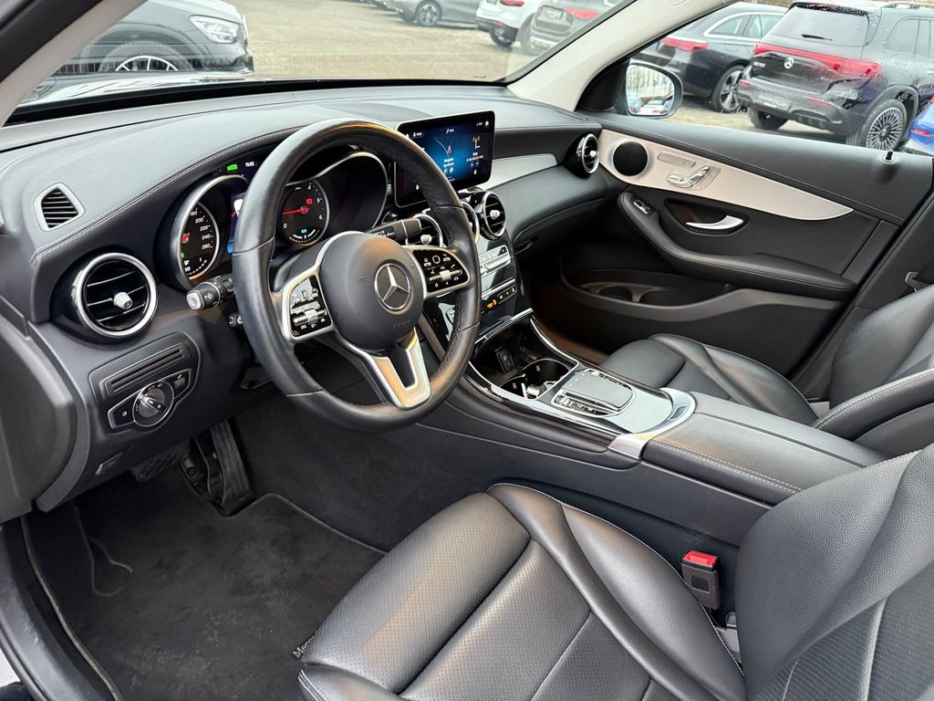 Mercedes-Benz GLC 300 2021