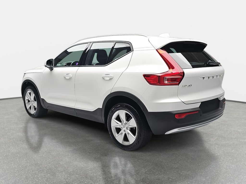 Volvo XC40 2024