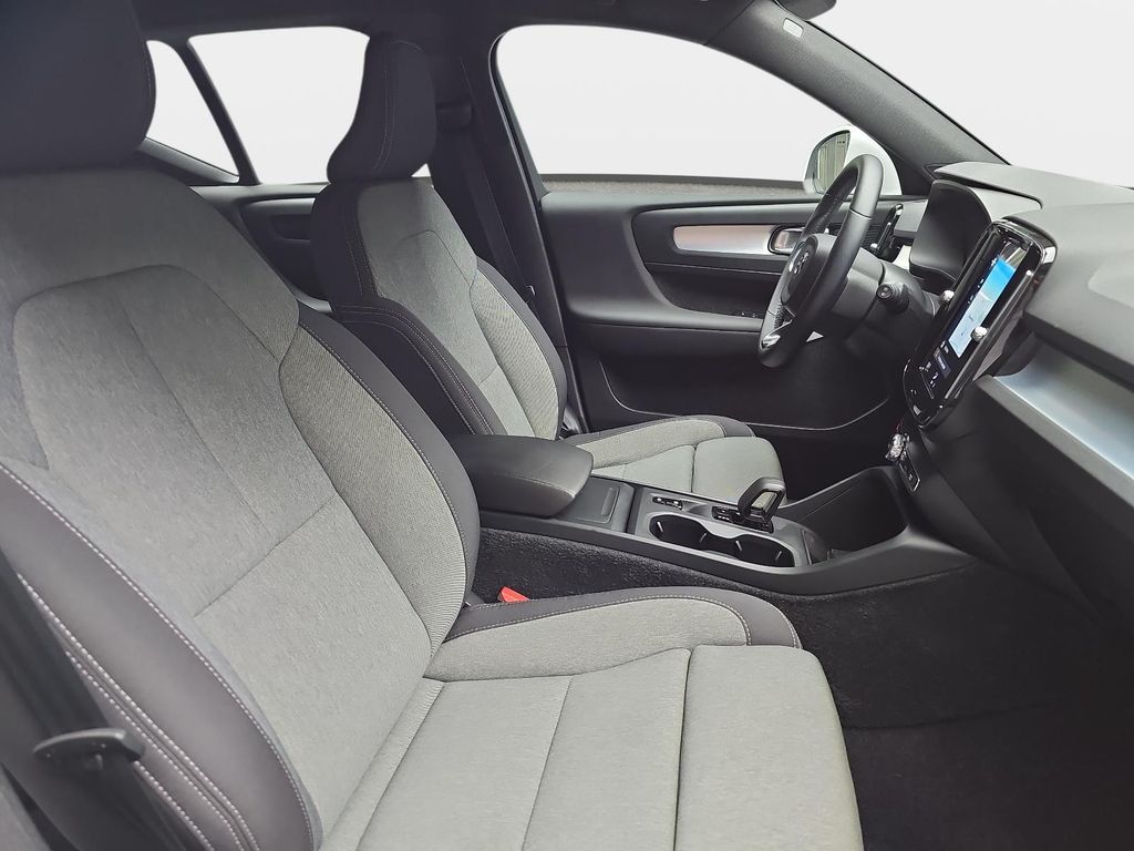Volvo XC40 2024