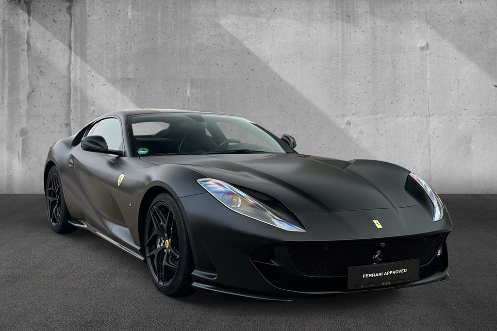 Ferrari 812 2018