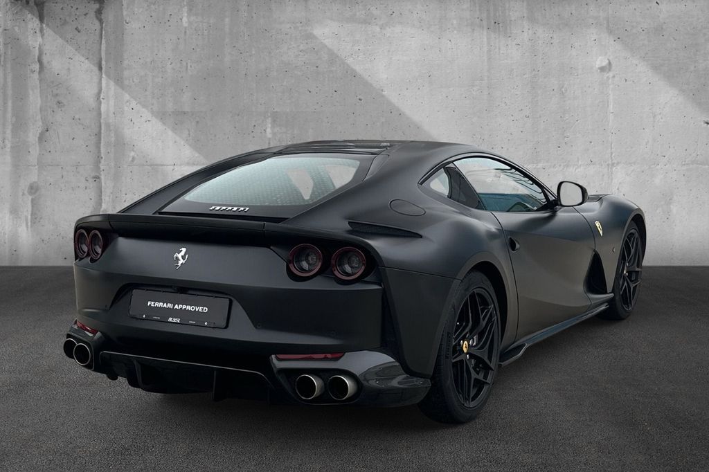 Ferrari 812 2018