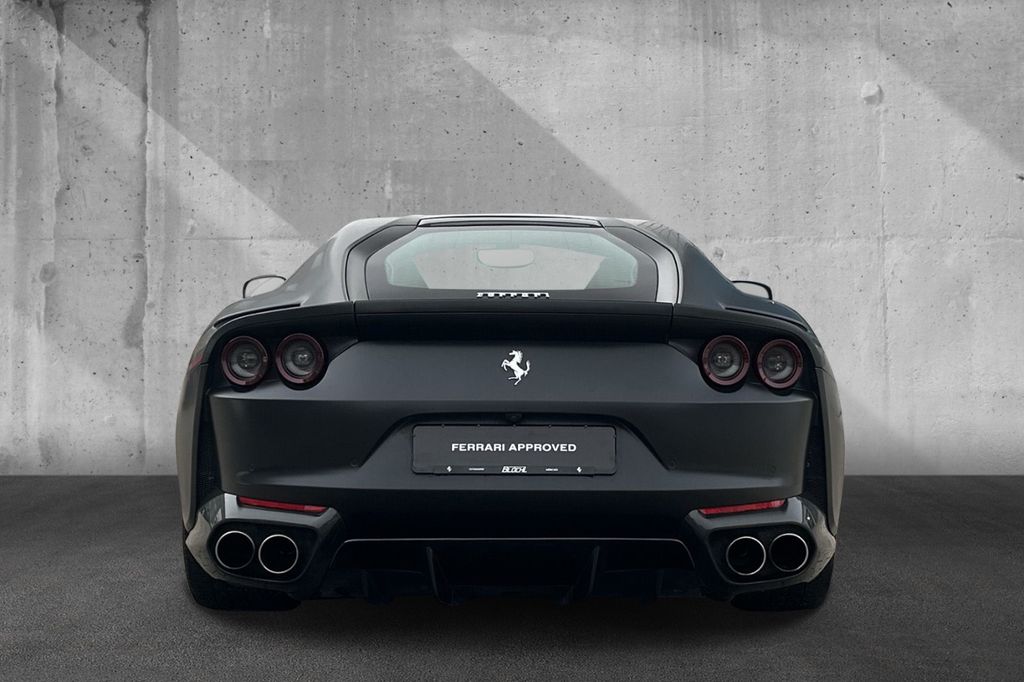 Ferrari 812 2018