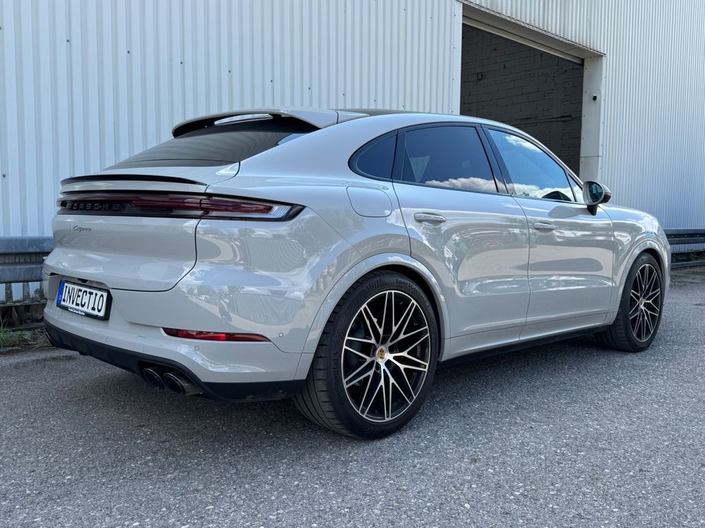 Porsche Cayenne 2025