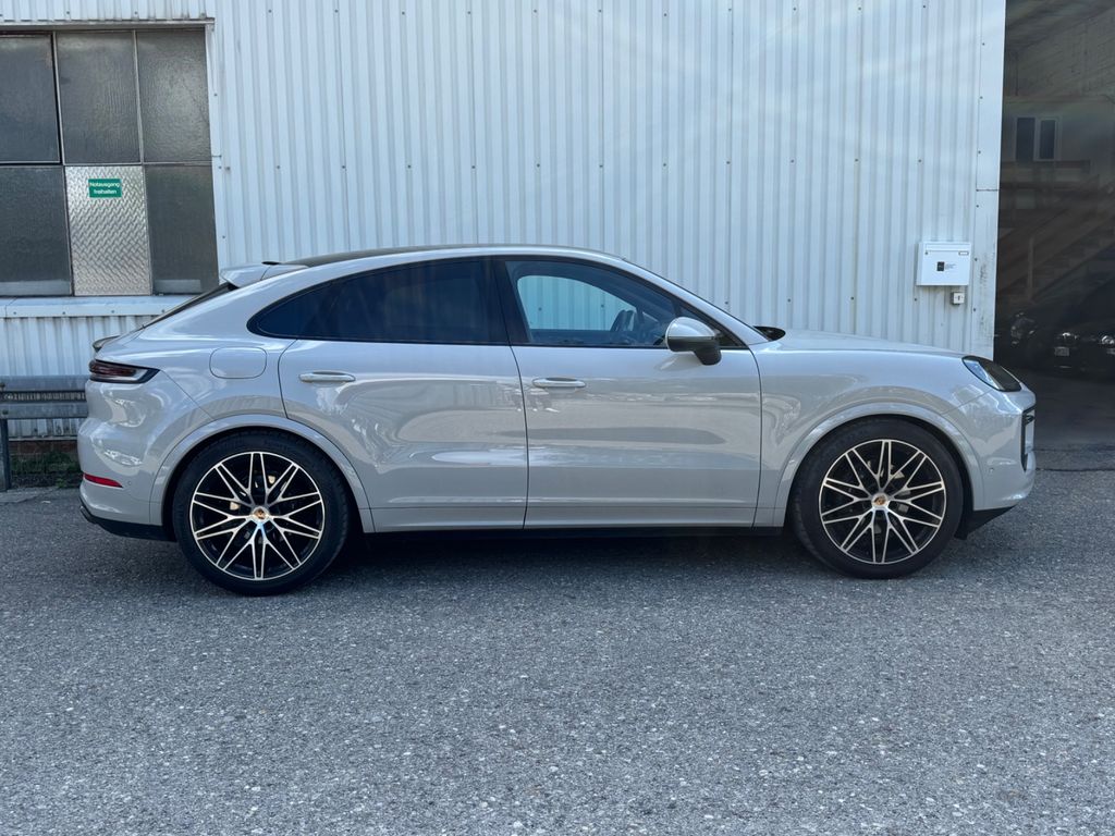 Porsche Cayenne 2025