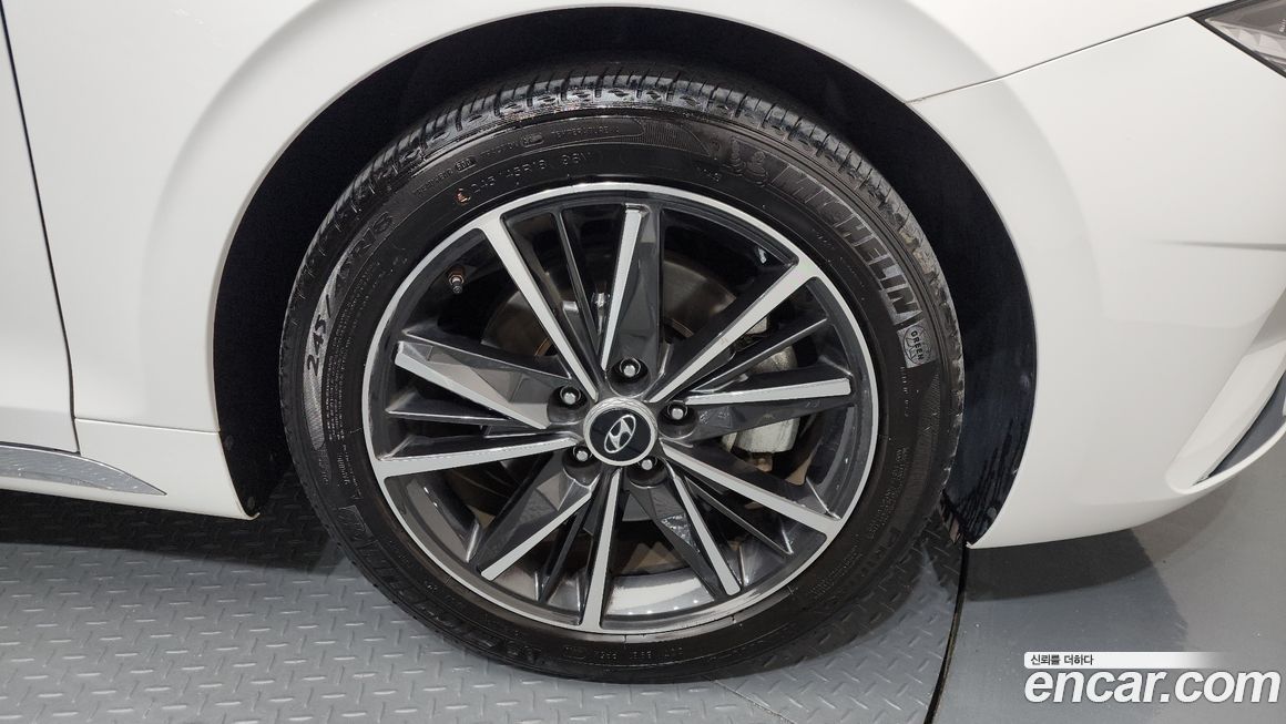 Hyundai Grandeur 2020