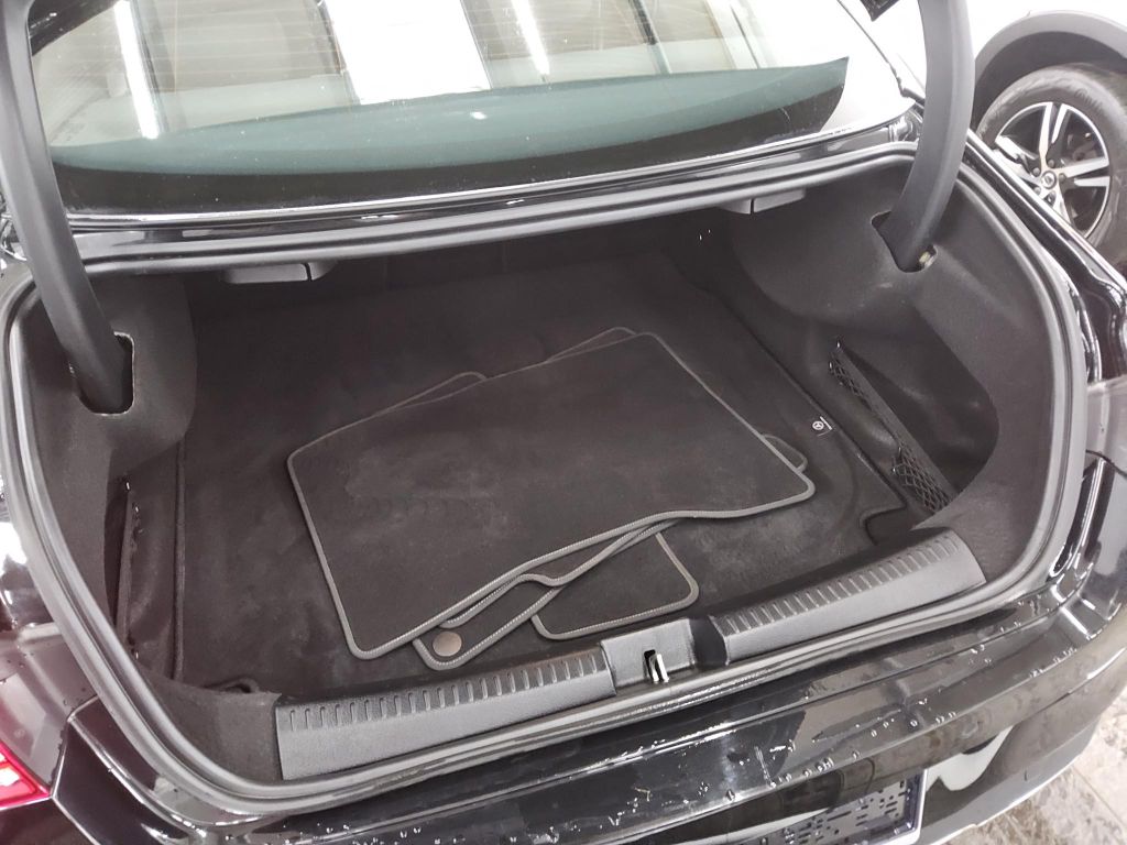 Mercedes-Benz CLA 200 2023