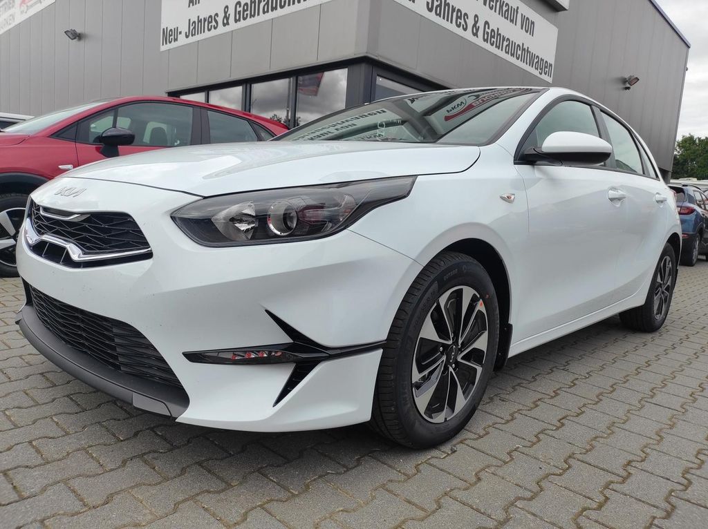Kia cee'd / Ceed 2025