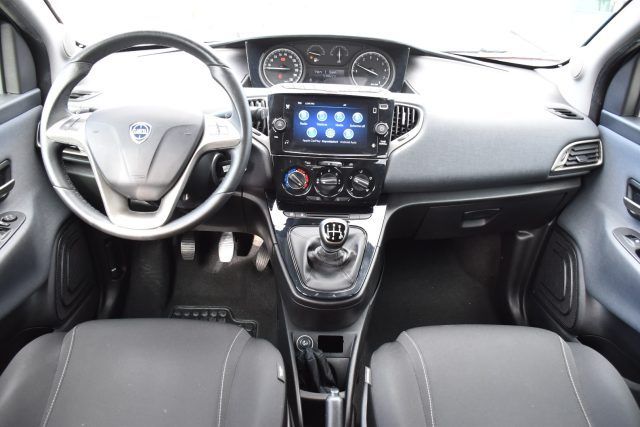 Lancia Ypsilon 2021