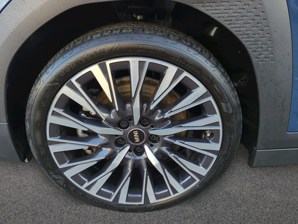 MINI John Cooper Works 2025