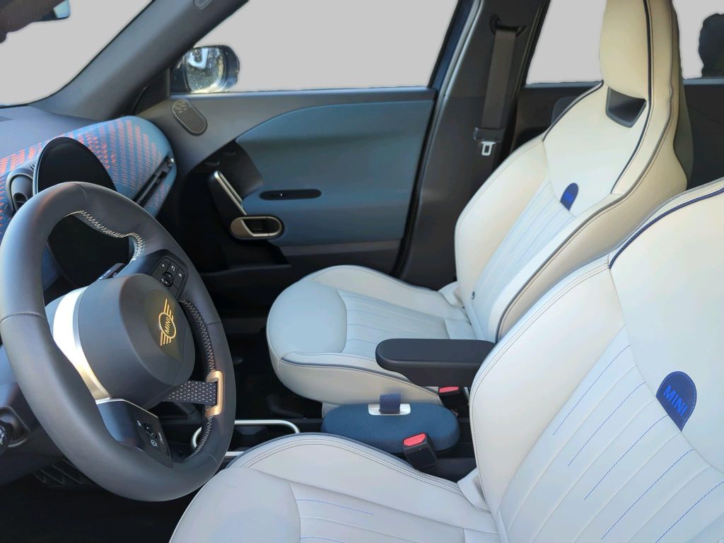 MINI John Cooper Works 2025