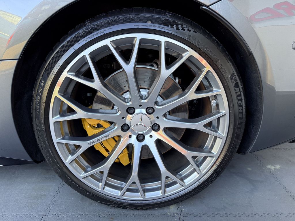 Mercedes-Benz SL 63 AMG 2023