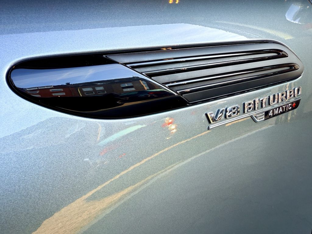 Mercedes-Benz SL 63 AMG 2023