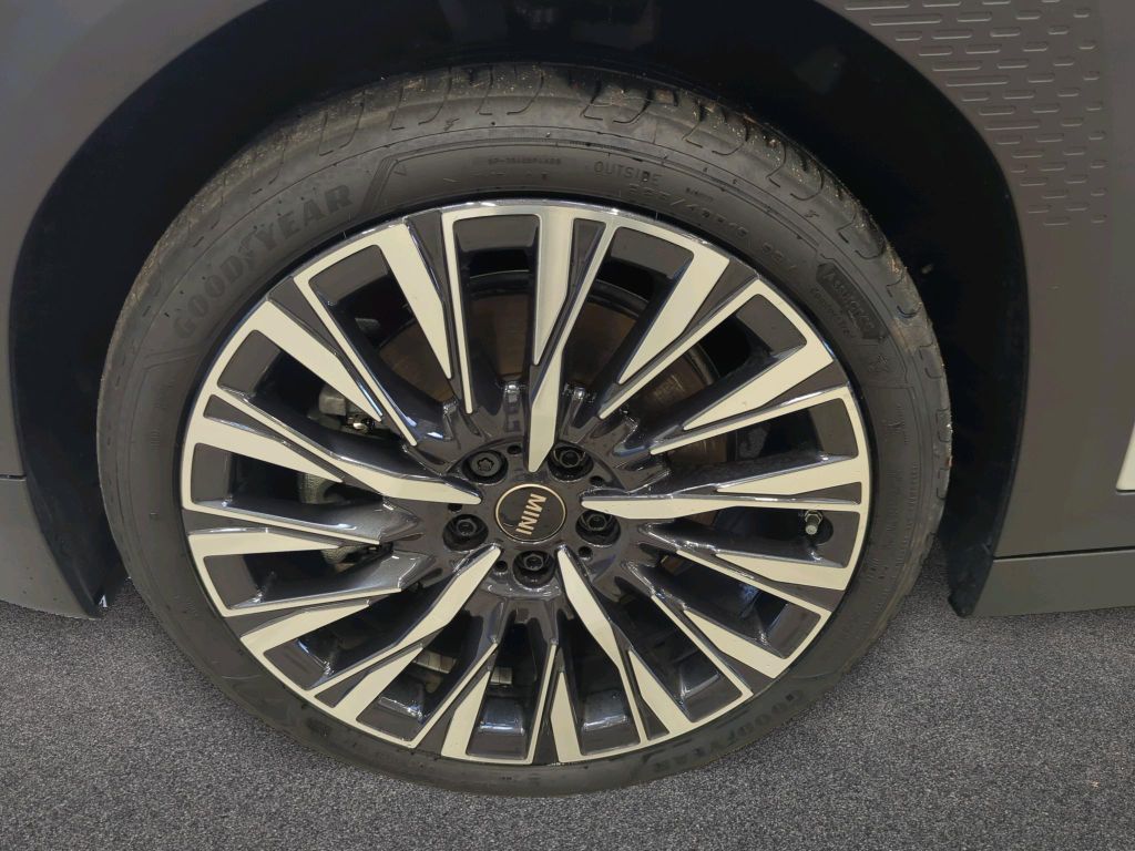 MINI John Cooper Works 2025