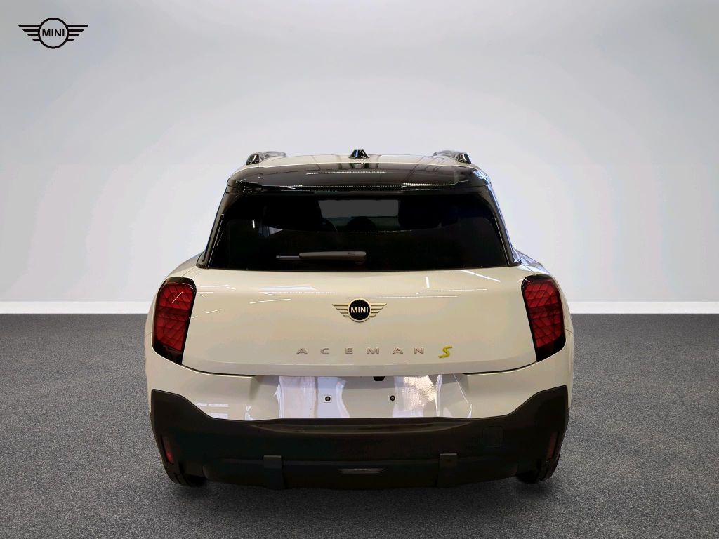 MINI John Cooper Works 2025