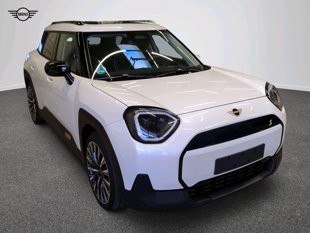 MINI John Cooper Works 2025