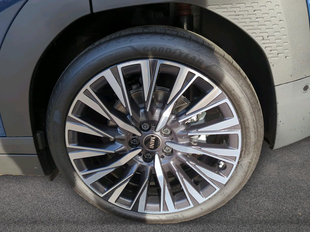 MINI John Cooper Works 2025