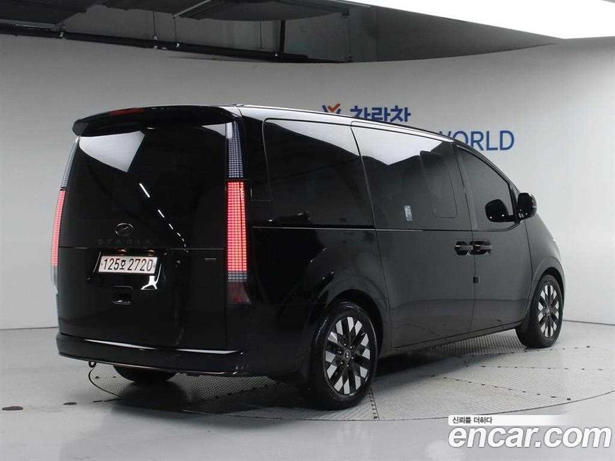 Hyundai Staria 2022