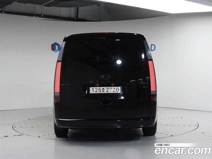 Hyundai Staria 2022