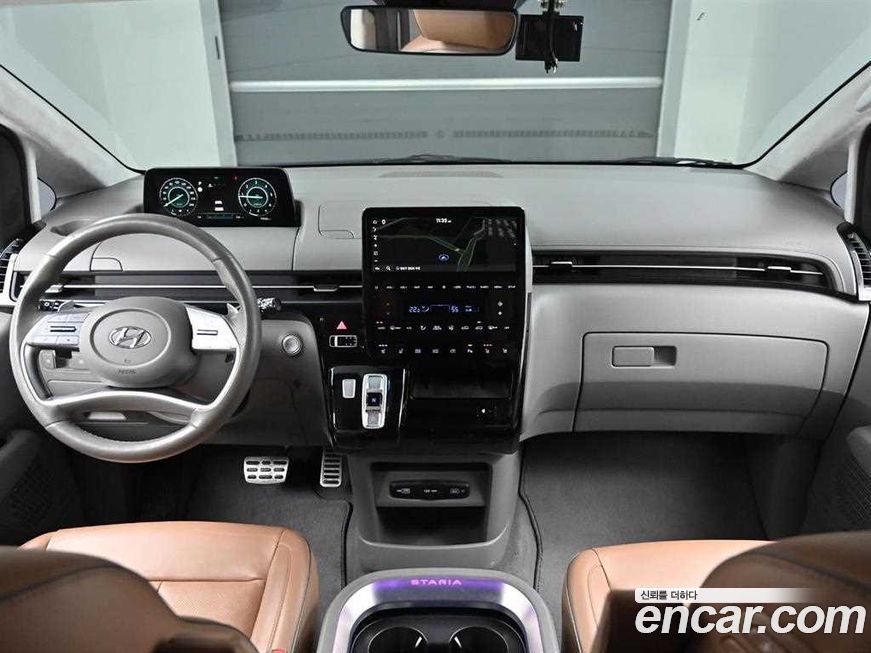 Hyundai Staria 2022