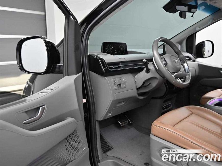 Hyundai Staria 2022