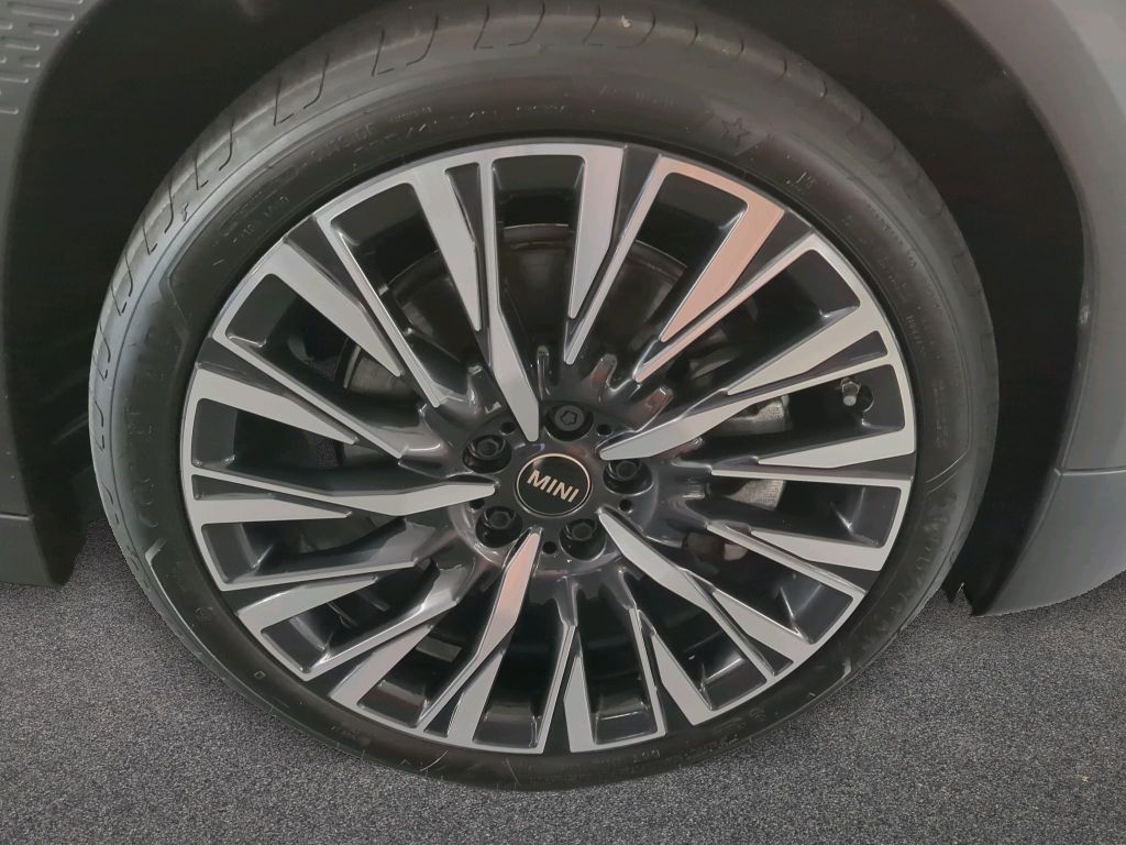 MINI John Cooper Works 2025