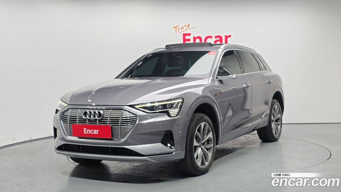 Audi e-tron 2020