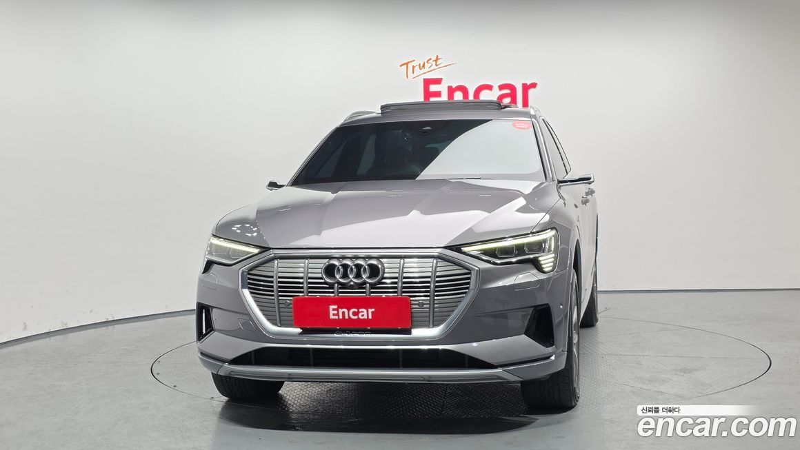 Audi e-tron 2020