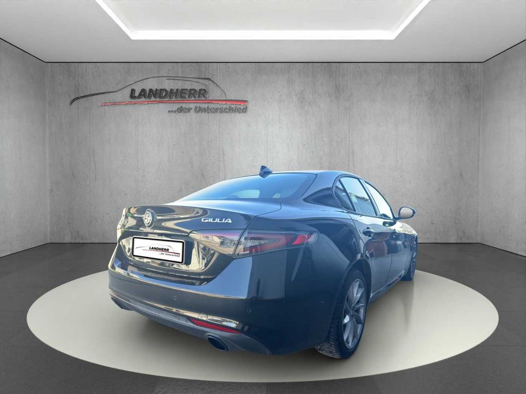 Alfa Romeo Giulia 2024