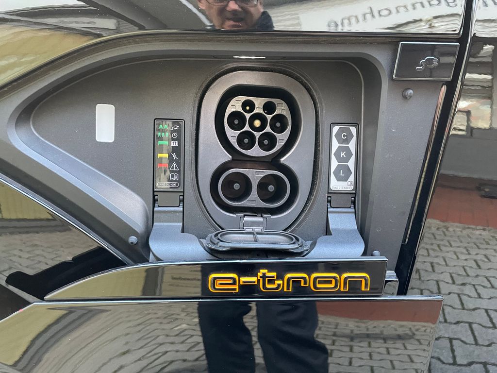 Audi e-tron 2022