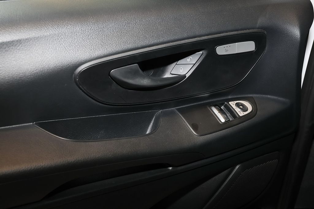 Mercedes-Benz Vito 2024