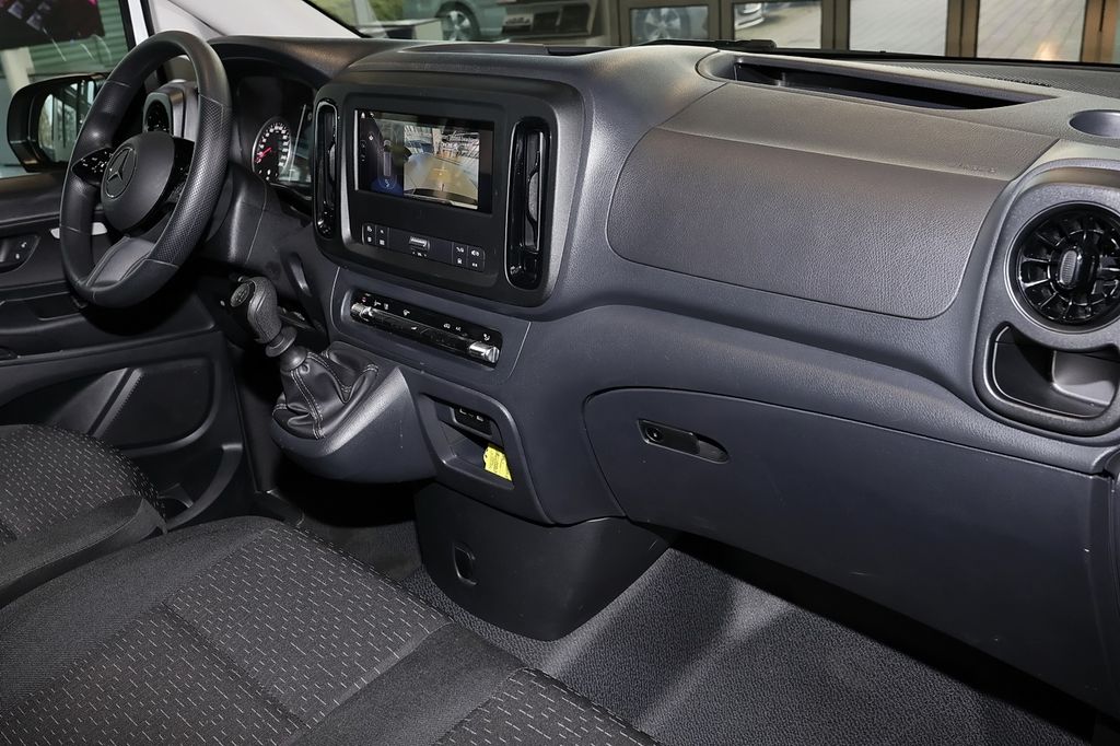 Mercedes-Benz Vito 2024