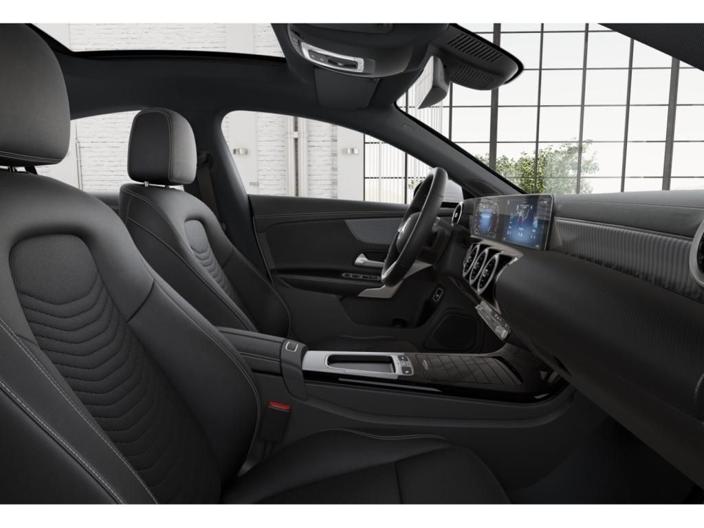 Mercedes-Benz CLA 180 2024