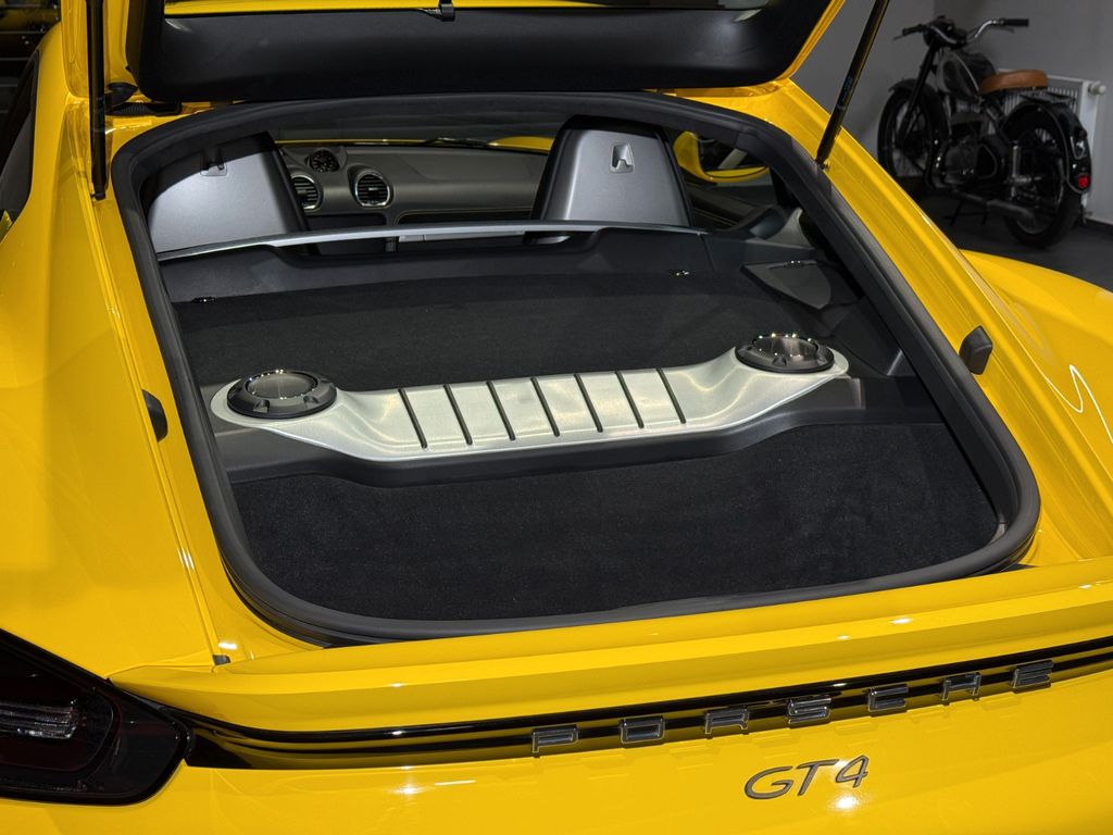 Porsche Cayman 2019