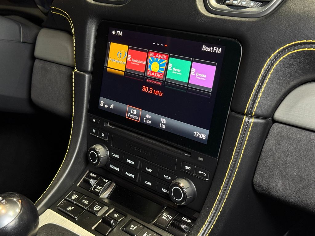 Porsche Cayman 2019