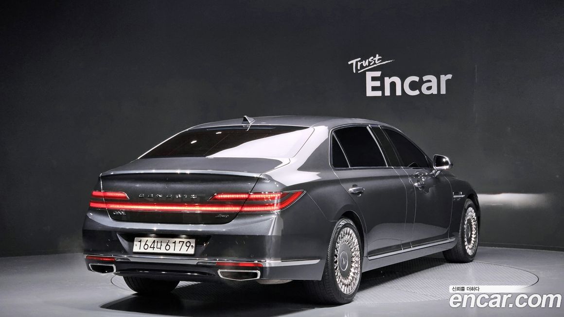 Genesis G90 2021