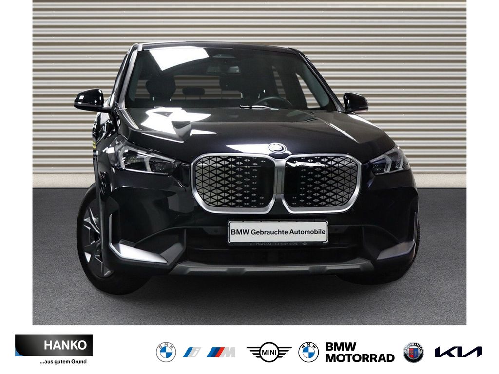 BMW iX1 2023