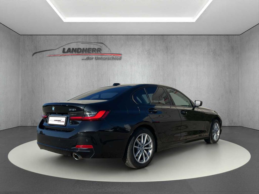 BMW 318 2025