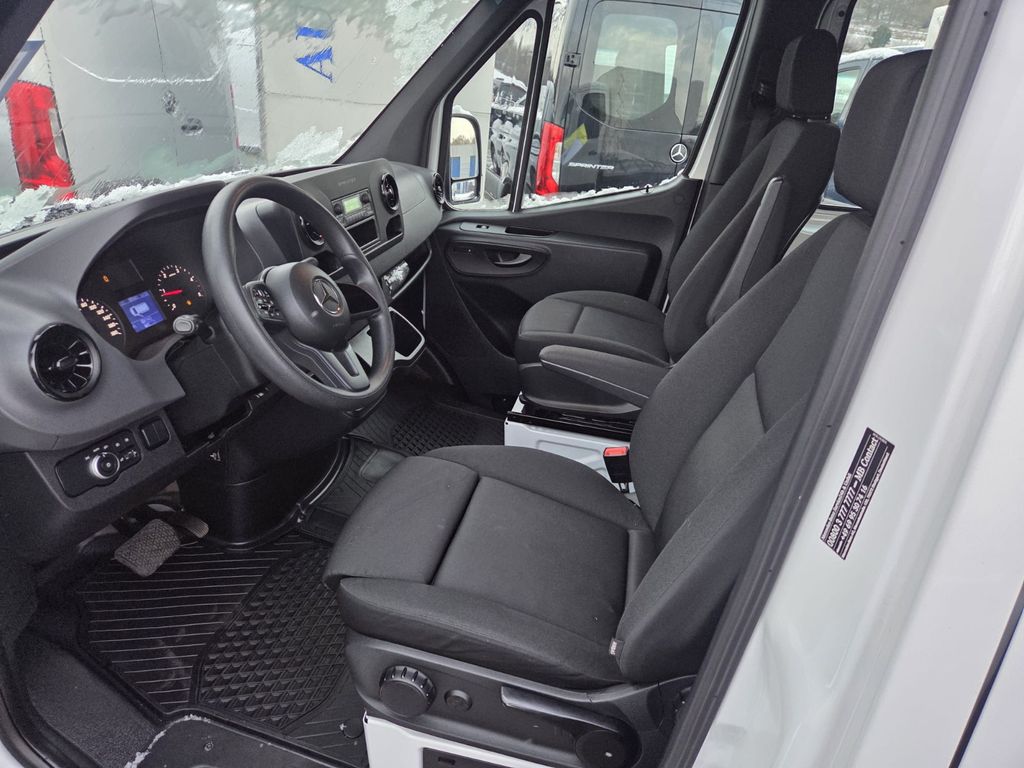 Mercedes-Benz Sprinter 2021