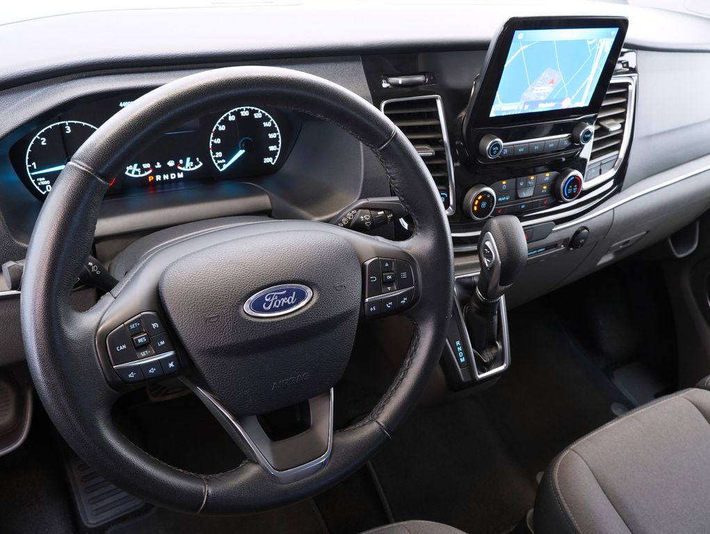Ford Tourneo Custom 2021