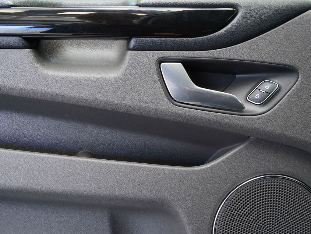 Ford Tourneo Custom 2021