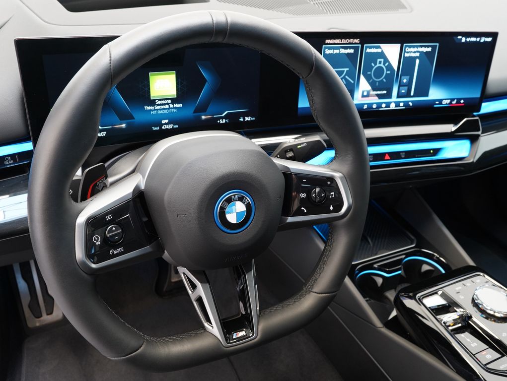 BMW i5 2024