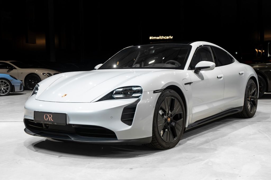 Porsche Taycan 2023