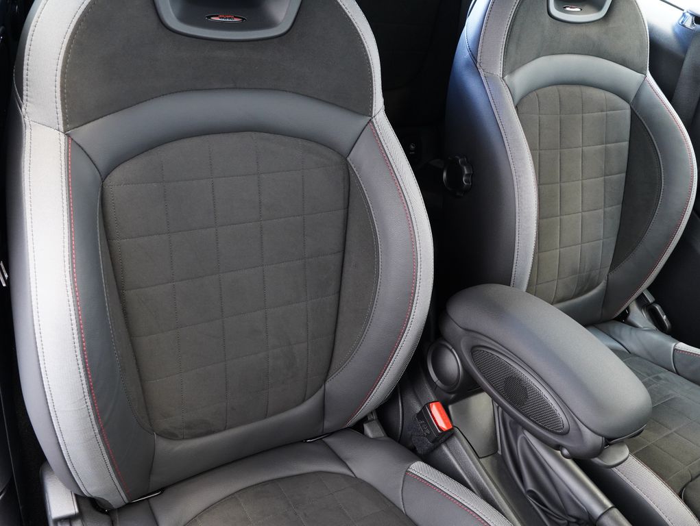 MINI Cooper Cabrio 2023