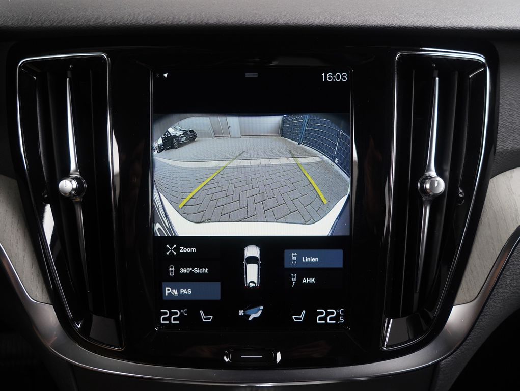 Volvo V60 Cross Country 2022